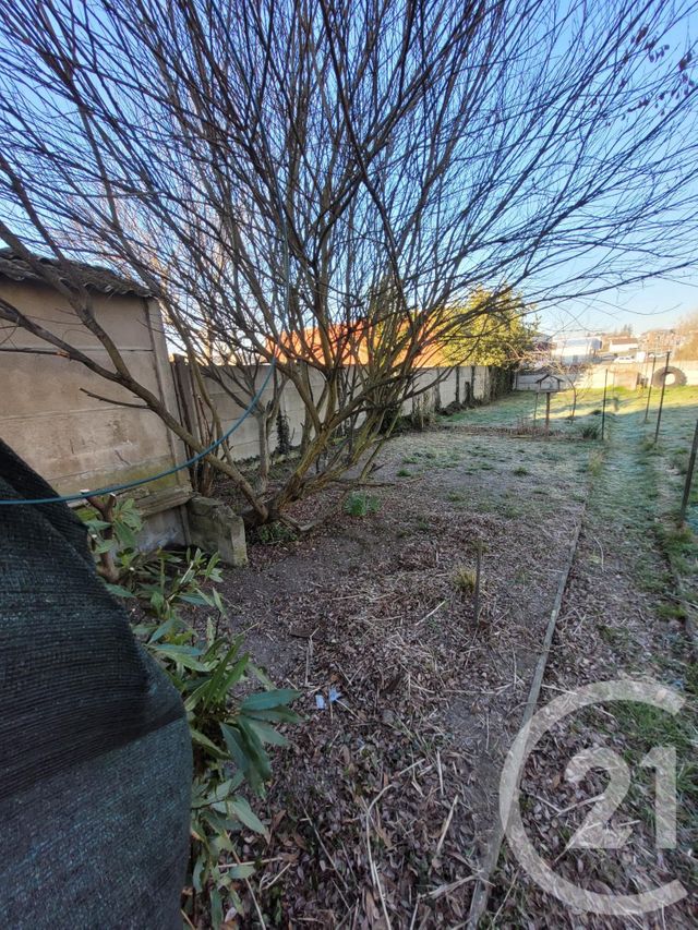 Appartement F4 à louer - 4 pièces - 78.5 m2 - MONTLUCON - 03 - AUVERGNE - Century 21 Pasquet Immobilier