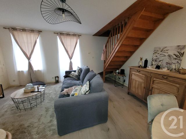 maison à louer - 4 pièces - 91.16 m2 - MONTVICQ - 03 - AUVERGNE - Century 21 Pasquet Immobilier