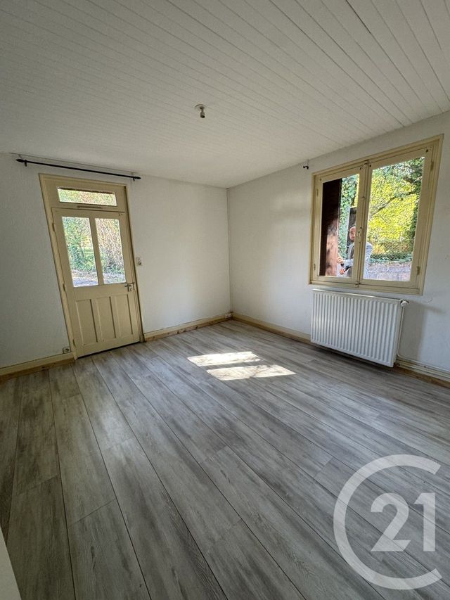 maison à louer - 4 pièces - 91.16 m2 - MONTVICQ - 03 - AUVERGNE - Century 21 Pasquet Immobilier