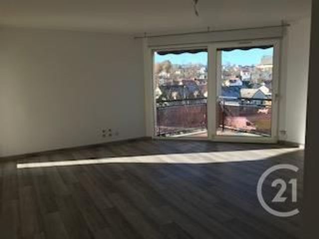 Appartement F3 à louer - 3 pièces - 76.01 m2 - MONTLUCON - 03 - AUVERGNE - Century 21 Pasquet Immobilier