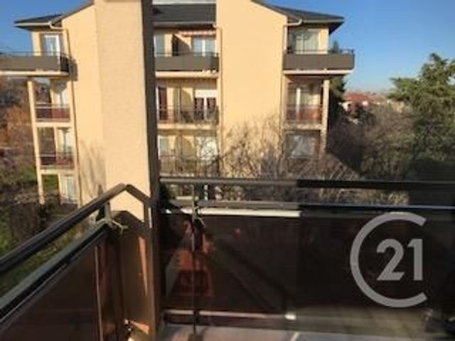 Appartement F3 à louer - 3 pièces - 76.01 m2 - MONTLUCON - 03 - AUVERGNE - Century 21 Pasquet Immobilier