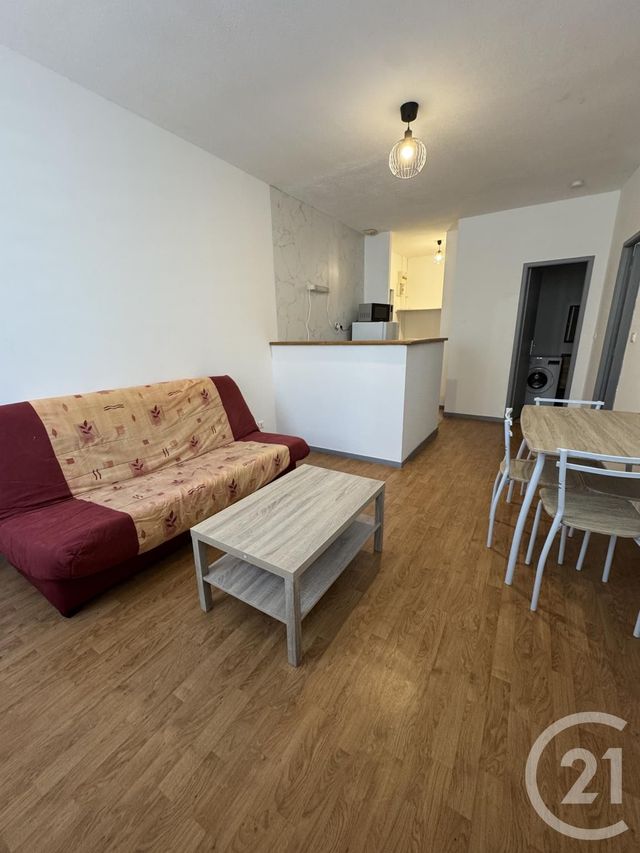 Appartement F1 bis à louer - 2 pièces - 42.8 m2 - MONTLUCON - 03 - AUVERGNE - Century 21 Pasquet Immobilier