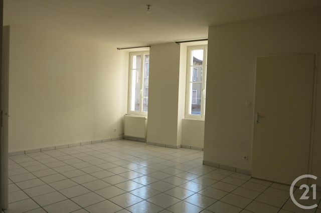 Appartement F3 à louer - 3 pièces - 65.68 m2 - COMMENTRY - 03 - AUVERGNE - Century 21 Pasquet Immobilier