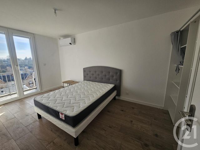 Appartement F3 à louer - 3 pièces - 77.24 m2 - MONTLUCON - 03 - AUVERGNE - Century 21 Pasquet Immobilier