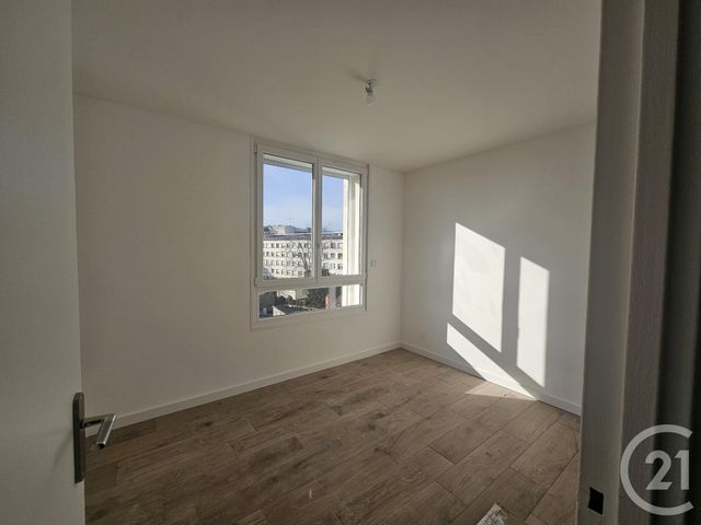 Appartement F3 à louer - 3 pièces - 77.24 m2 - MONTLUCON - 03 - AUVERGNE - Century 21 Pasquet Immobilier