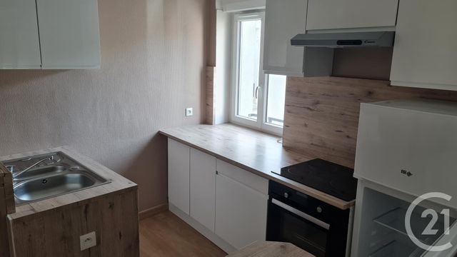 Appartement F3 à louer - 3 pièces - 46.0 m2 - MONTLUCON - 03 - AUVERGNE - Century 21 Pasquet Immobilier