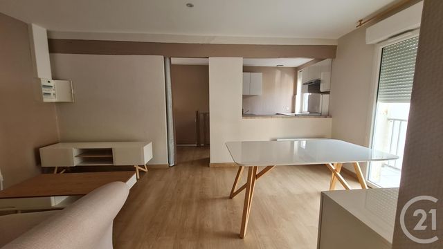 Appartement F3 à louer - 3 pièces - 46.0 m2 - MONTLUCON - 03 - AUVERGNE - Century 21 Pasquet Immobilier