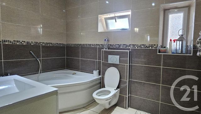 maison à vendre - 8 pièces - 147.0 m2 - MONTLUCON - 03 - AUVERGNE - Century 21 Pasquet Immobilier