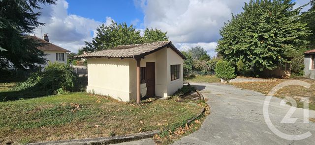 maison à vendre - 6 pièces - 134.24 m2 - MONTLUCON - 03 - AUVERGNE - Century 21 Pasquet Immobilier