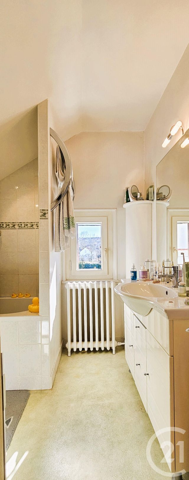 maison à louer - 5 pièces - 90.0 m2 - MONTLUCON - 03 - AUVERGNE - Century 21 Pasquet Immobilier