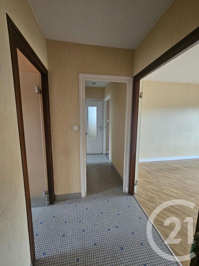 Appartement F3 bis à louer - 3 pièces - 58.29 m2 - DOMERAT - 03 - AUVERGNE - Century 21 Pasquet Immobilier