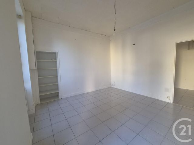 Appartement F2 à louer - 2 pièces - 30.0 m2 - MONTLUCON - 03 - AUVERGNE - Century 21 Pasquet Immobilier
