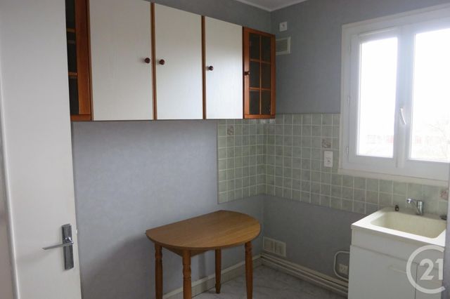 Appartement F3 à vendre - 3 pièces - 64.0 m2 - MONTLUCON - 03 - AUVERGNE - Century 21 Pasquet Immobilier