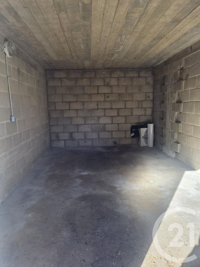 parking à louer - 13.0 m2 - DESERTINES - 03 - AUVERGNE - Century 21 Pasquet Immobilier