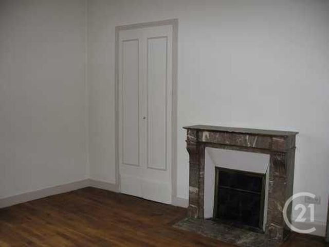 Appartement F4 à louer - 4 pièces - 97.0 m2 - MONTLUCON - 03 - AUVERGNE - Century 21 Pasquet Immobilier