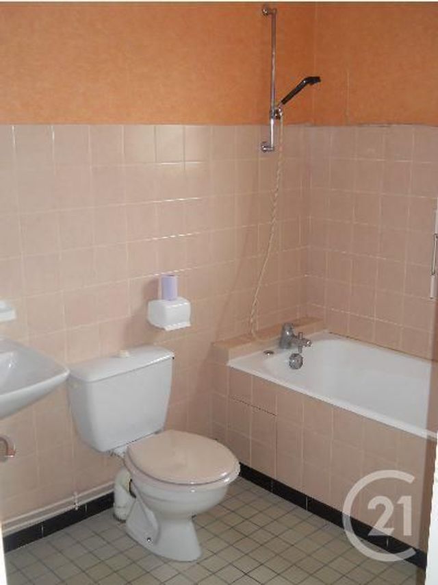 Appartement F1 à vendre - 1 pièce - 30.21 m2 - MONTLUCON - 03 - AUVERGNE - Century 21 Pasquet Immobilier