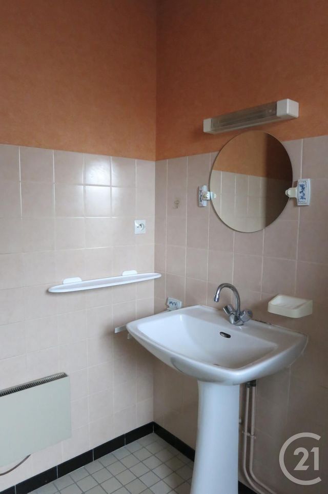 Appartement F1 à vendre - 1 pièce - 30.21 m2 - MONTLUCON - 03 - AUVERGNE - Century 21 Pasquet Immobilier