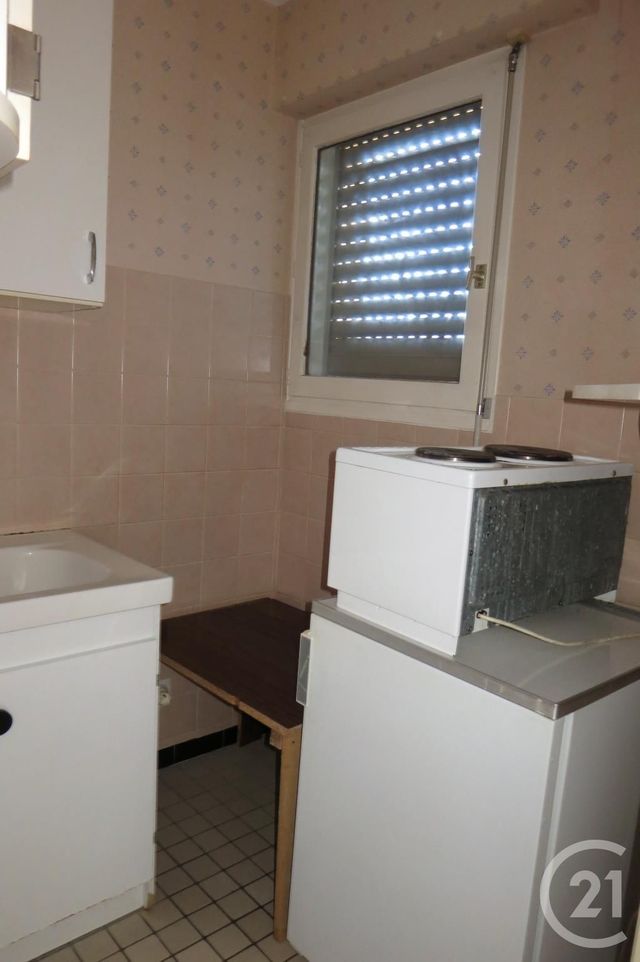 Appartement F1 à vendre - 1 pièce - 30.21 m2 - MONTLUCON - 03 - AUVERGNE - Century 21 Pasquet Immobilier