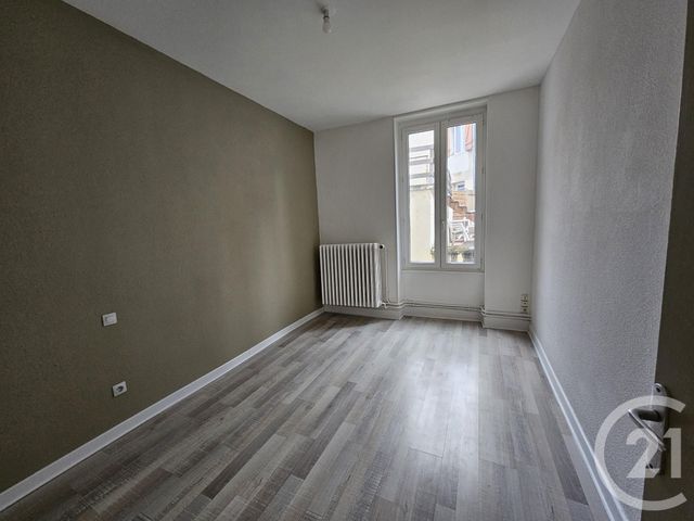 Appartement F3 à louer - 3 pièces - 56.8 m2 - MONTLUCON - 03 - AUVERGNE - Century 21 Pasquet Immobilier