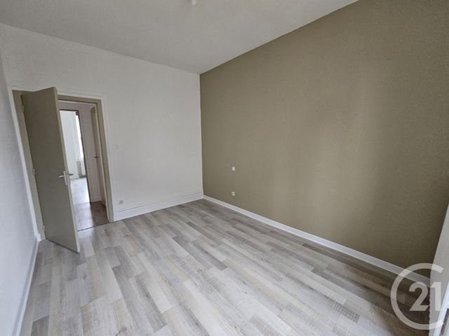 Appartement F3 à louer - 3 pièces - 56.8 m2 - MONTLUCON - 03 - AUVERGNE - Century 21 Pasquet Immobilier