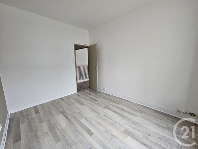 Appartement F3 à louer - 3 pièces - 56.8 m2 - MONTLUCON - 03 - AUVERGNE - Century 21 Pasquet Immobilier