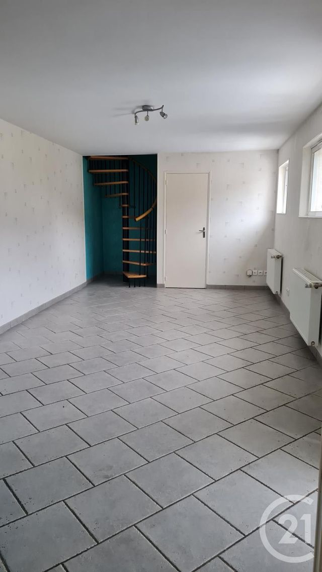 maison à louer - 4 pièces - 91.36 m2 - DESERTINES - 03 - AUVERGNE - Century 21 Pasquet Immobilier