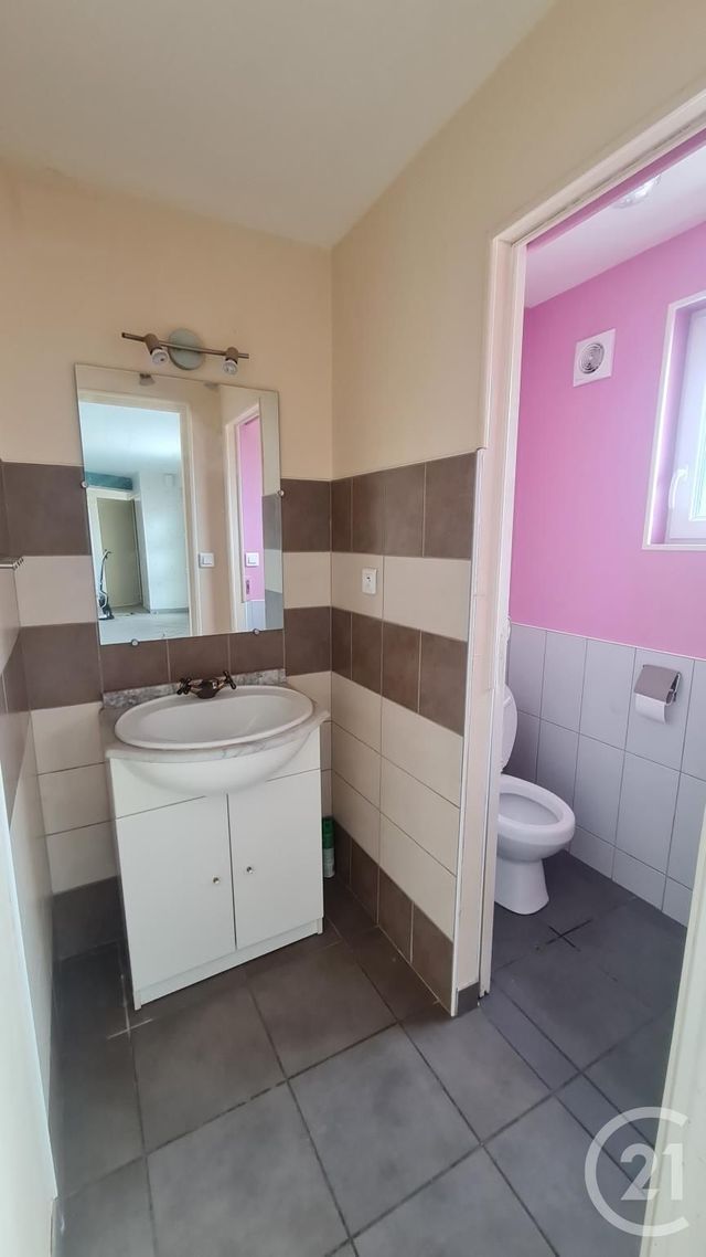 maison à louer - 4 pièces - 91.36 m2 - DESERTINES - 03 - AUVERGNE - Century 21 Pasquet Immobilier