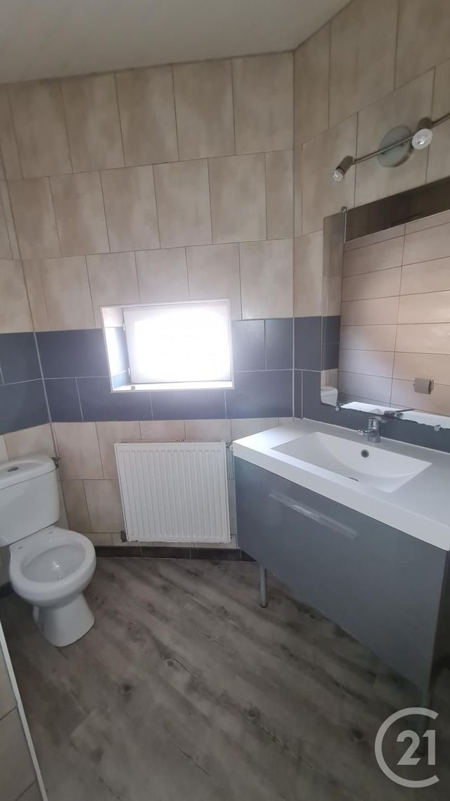 maison à louer - 4 pièces - 91.36 m2 - DESERTINES - 03 - AUVERGNE - Century 21 Pasquet Immobilier