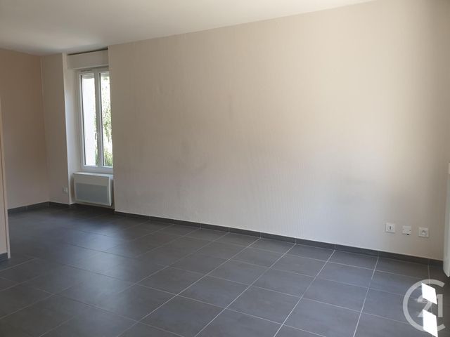 Appartement F2 à louer - 3 pièces - 51.0 m2 - MONTLUCON - 03 - AUVERGNE - Century 21 Pasquet Immobilier