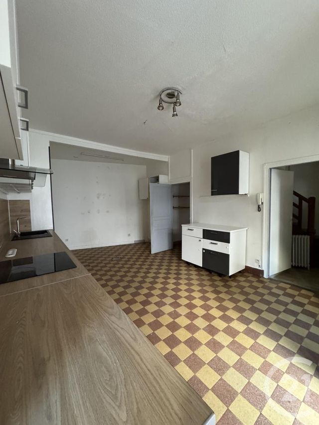 Appartement Autre à louer - 8 pièces - 92.0 m2 - MONTLUCON - 03 - AUVERGNE - Century 21 Pasquet Immobilier