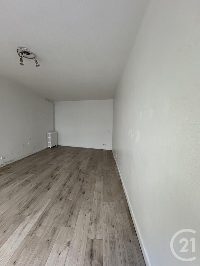 Appartement Autre à louer - 8 pièces - 92.0 m2 - MONTLUCON - 03 - AUVERGNE - Century 21 Pasquet Immobilier