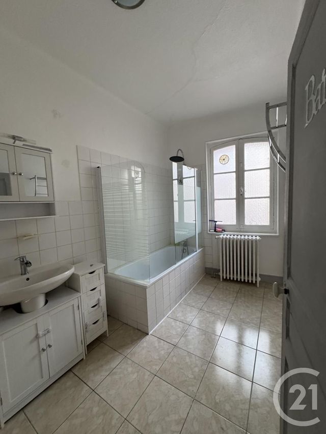 Appartement Autre à louer - 8 pièces - 92.0 m2 - MONTLUCON - 03 - AUVERGNE - Century 21 Pasquet Immobilier