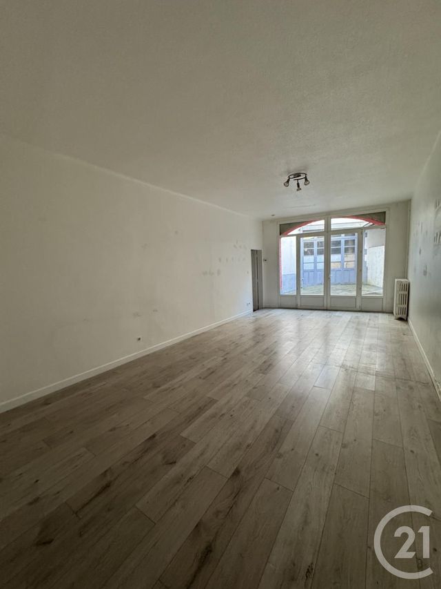 Appartement Autre à louer - 8 pièces - 92.0 m2 - MONTLUCON - 03 - AUVERGNE - Century 21 Pasquet Immobilier