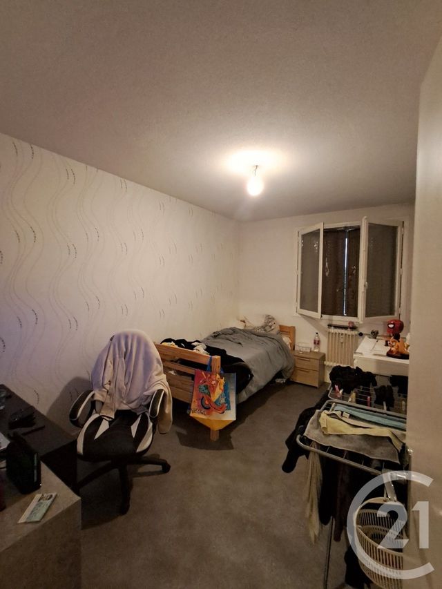 Appartement à vendre - 3 pièces - 55.53 m2 - MONTLUCON - 03 - AUVERGNE - Century 21 Pasquet Immobilier