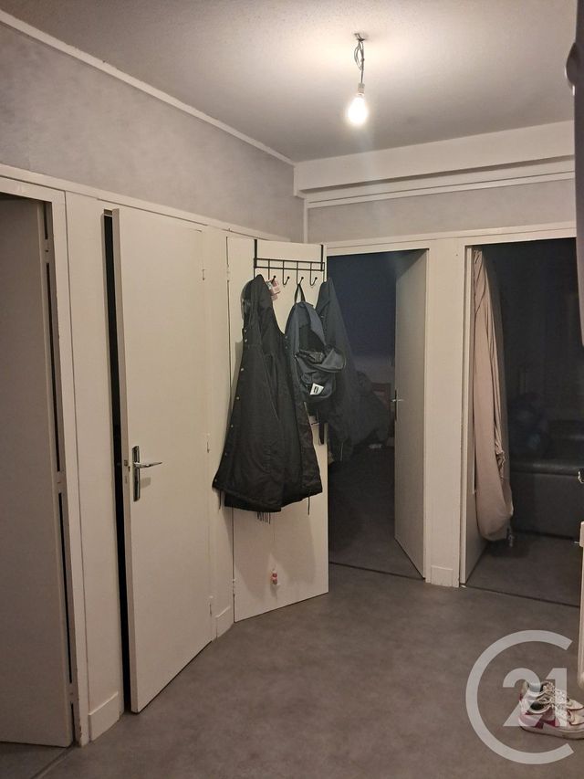 Appartement à vendre - 3 pièces - 55.53 m2 - MONTLUCON - 03 - AUVERGNE - Century 21 Pasquet Immobilier