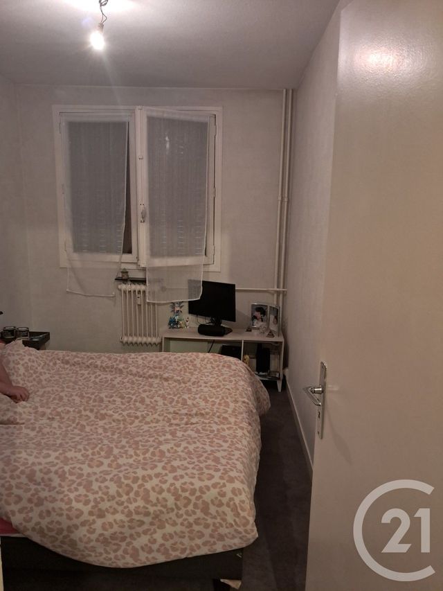 Appartement à vendre - 3 pièces - 55.53 m2 - MONTLUCON - 03 - AUVERGNE - Century 21 Pasquet Immobilier
